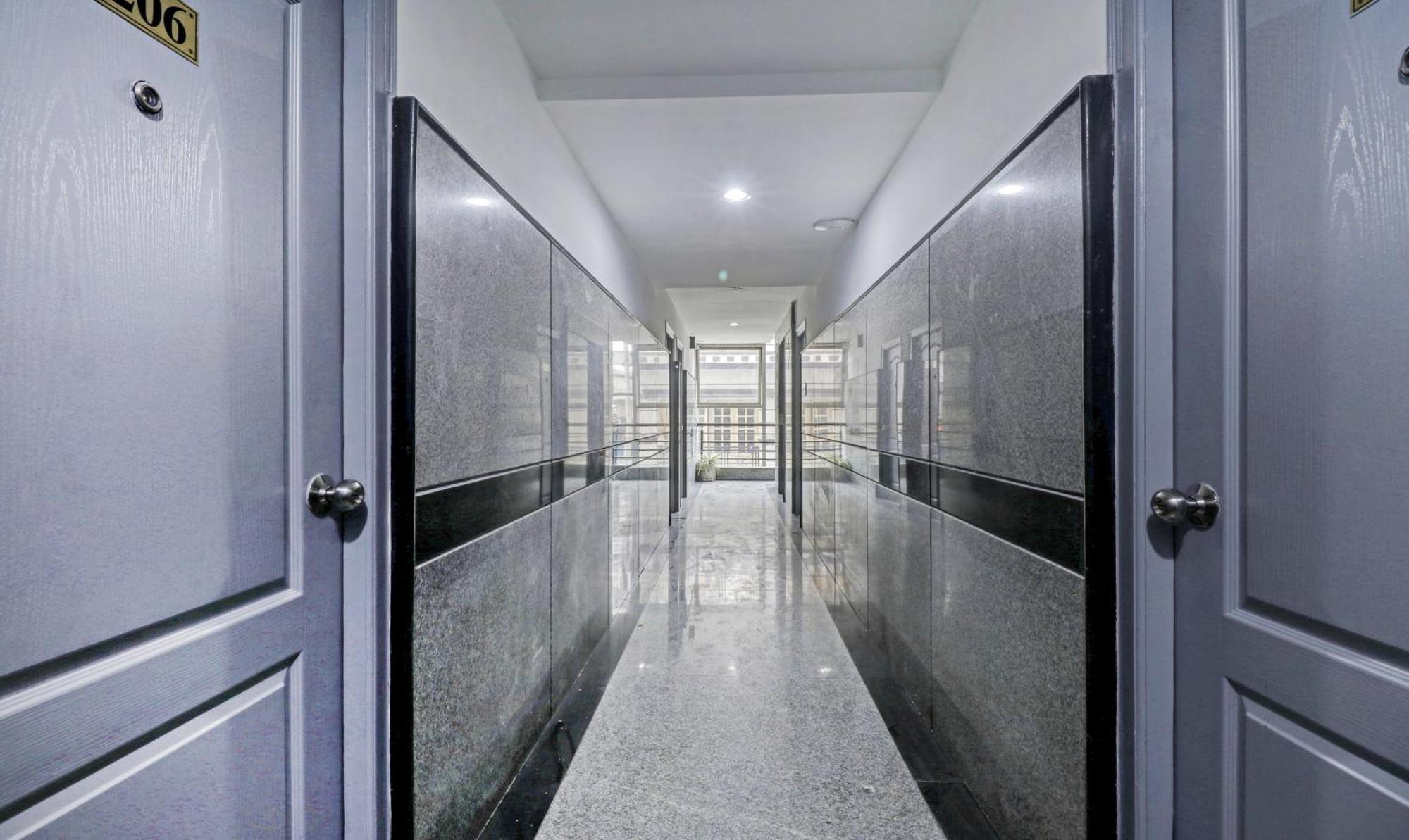 Treebo Trinitywood Hotel Bangalore Exterior photo